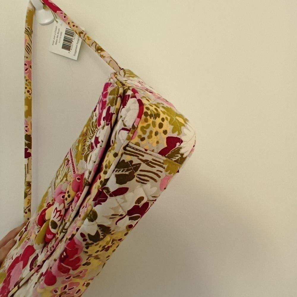 Vera Bradley Knot Just A Clutch - Picture 6 of 10